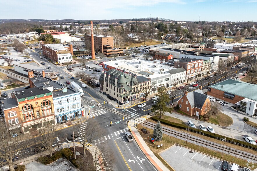 More Photos Of 1 E Main St, Westminster Apartments For Lease