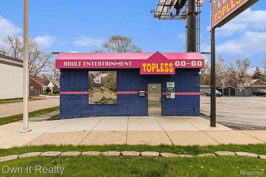 More Photos Of 16550-16512 Telegraph Rd, Detroit General Retail For Sale