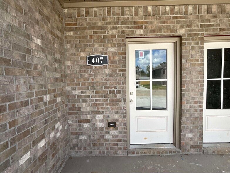 More Photos Of 405 & 407 E Center Street, Jacksonville Specialty For Sale