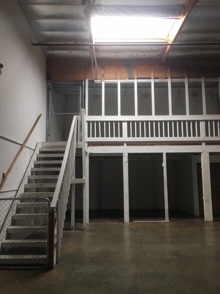 More Photos Of 5635 Riggins Ct, Reno Warehouse For Lease