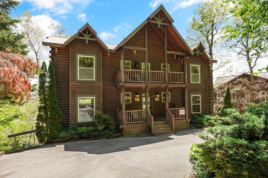 More Photos Of 1960 Blackthorn Trl, Sevierville Specialty For Sale