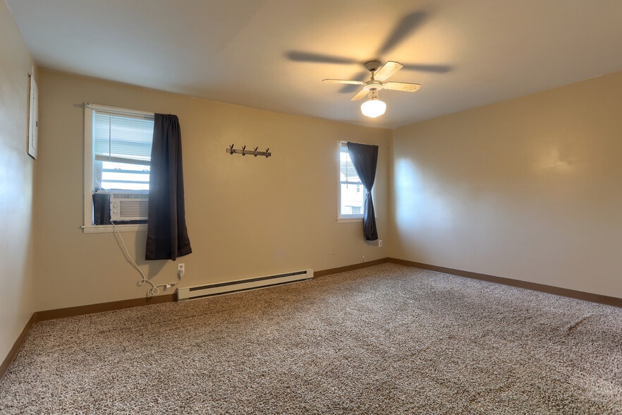 More Photos Of 2234 Cumberland St, Lebanon Storefront Retail Residential For Sale