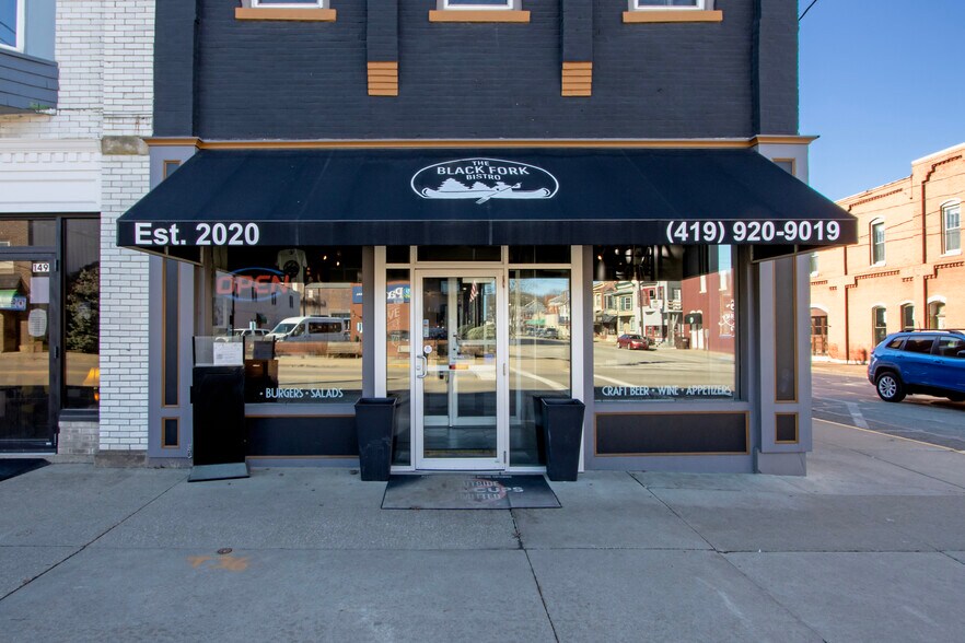 More Photos Of 153 W Main St, Loudonville Restaurant For Sale