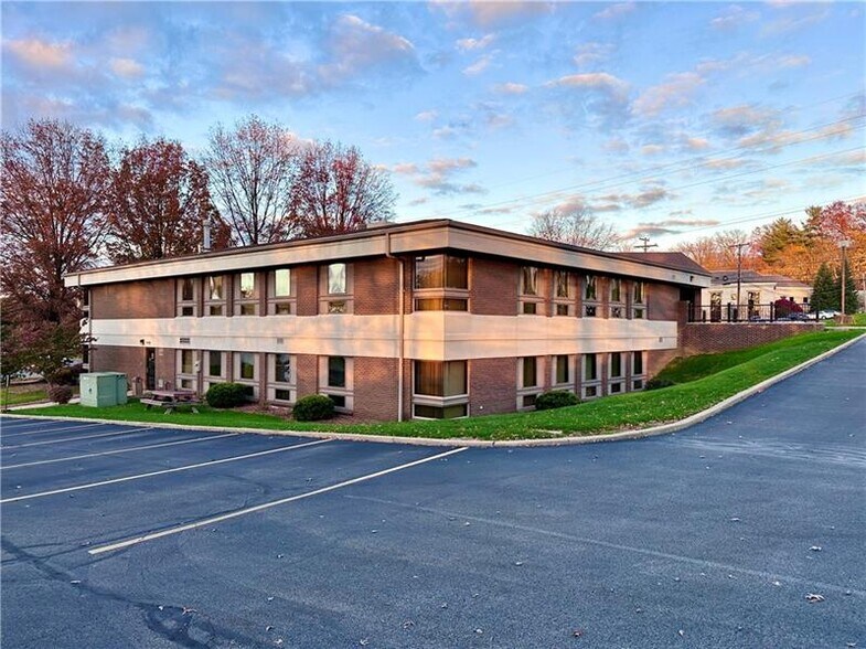 More Photos Of 2599 Wilmington Rd, New Castle Office For Sale