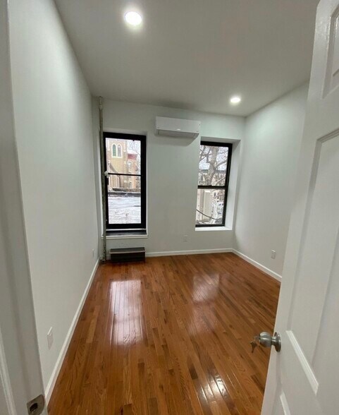 More Photos Of 577 Decatur St, Brooklyn Storefront Retail Residential For Sale