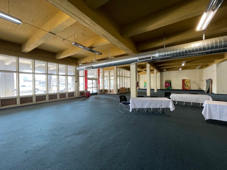 More Photos Of 420 E St, Marysville Freestanding For Lease