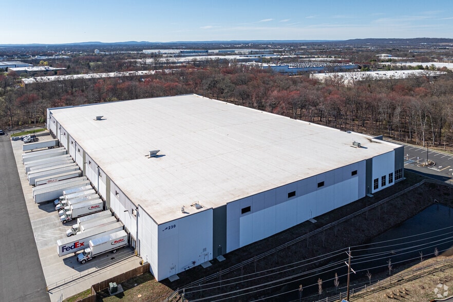 More Photos Of 230 Belmont Dr, Somerset Distribution For Lease