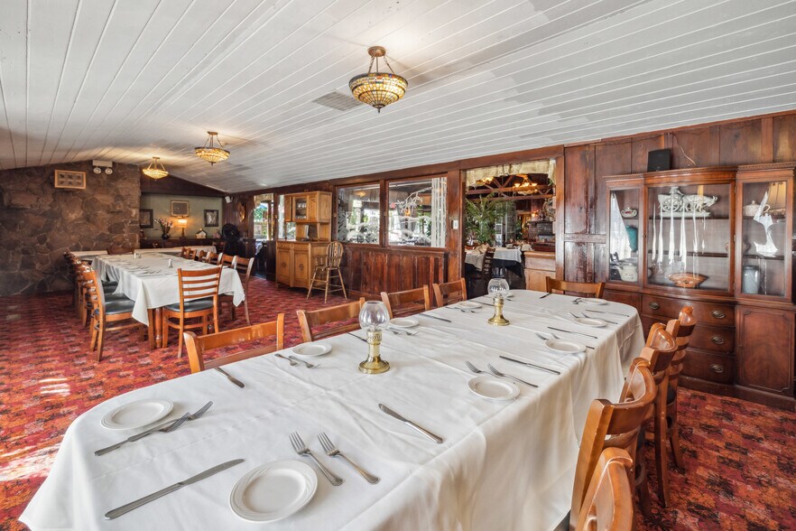 More Photos Of 13300 Big Basin Way, Boulder Creek Restaurant For Sale