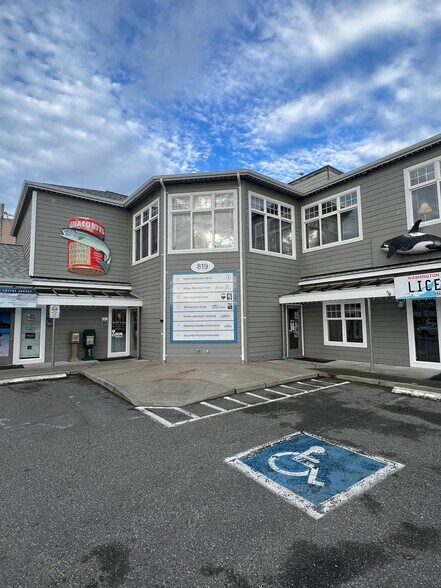 Primary Photo Of 819 Commercial Ave, Anacortes Office For Sale