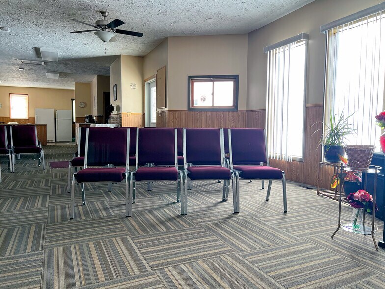 More Photos Of 418 S 14th St, Wymore General Retail For Sale