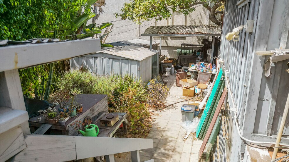 More Photos Of 600 N Coast Highway 101, Encinitas Freestanding For Sale