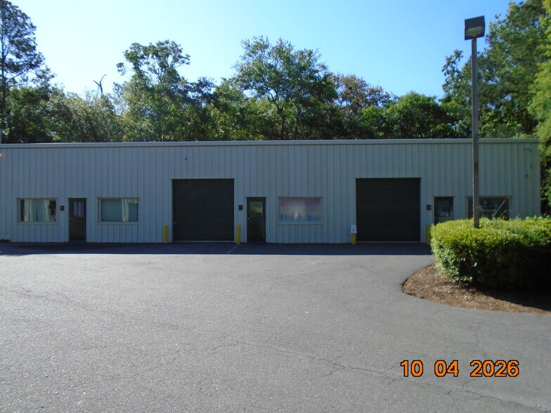 More Photos Of 148 Island Dr, Hilton Head Warehouse For Sale