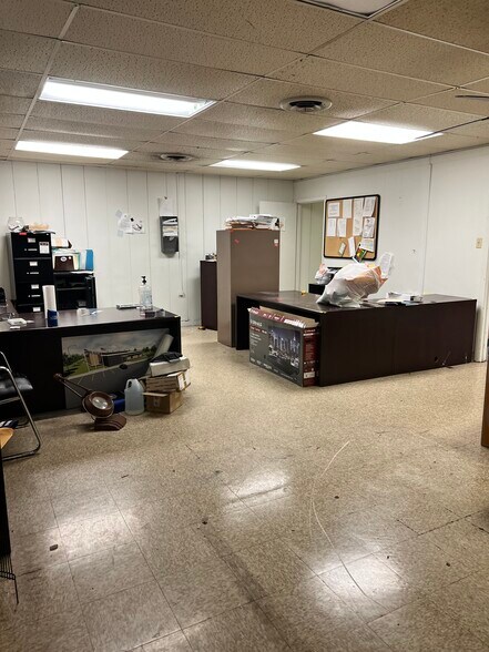 More Photos Of 7524 Avenue N, Houston Office For Lease