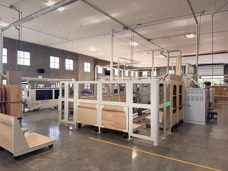 More Photos Of 32 S 1800 W, Lindon Warehouse For Lease