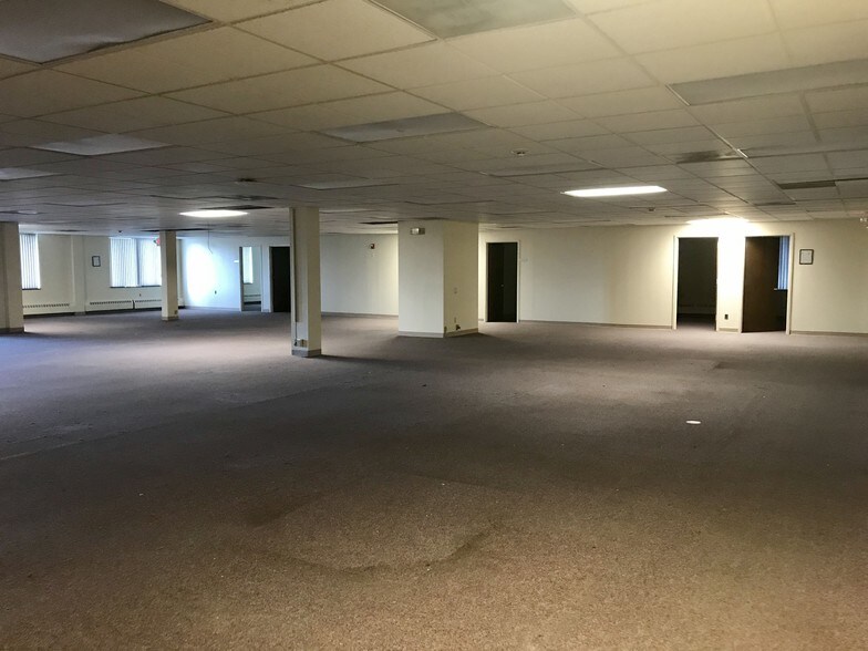 More Photos Of 245 Main St, Ridgefield Park Office For Lease