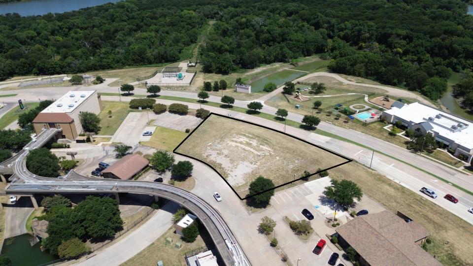 More Photos Of 1611 Riverside Dr, Irving Land For Sale