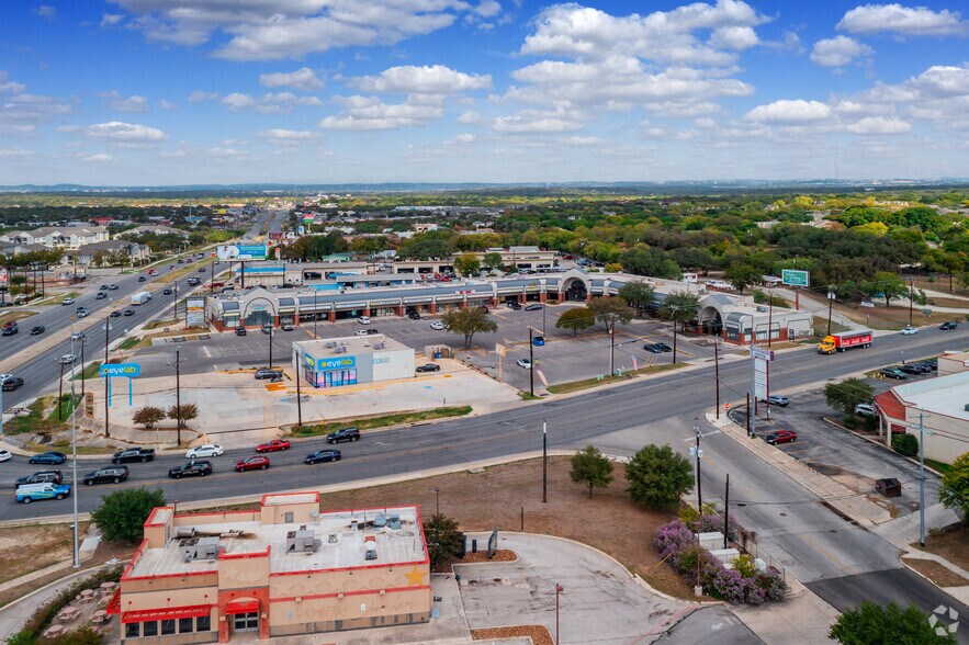 More Photos Of 7530 Bandera Rd, San Antonio Storefront For Lease