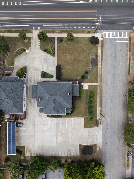 More Photos Of 903 Pendleton St, Greenville Medical For Lease