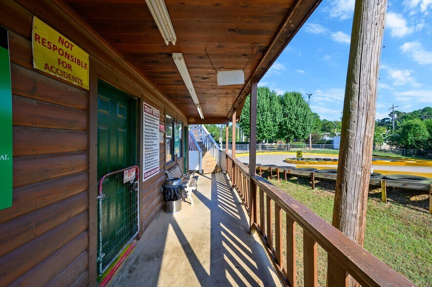 More Photos Of 6659 N US Highway 259, Broken Bow Amusement Park For Sale