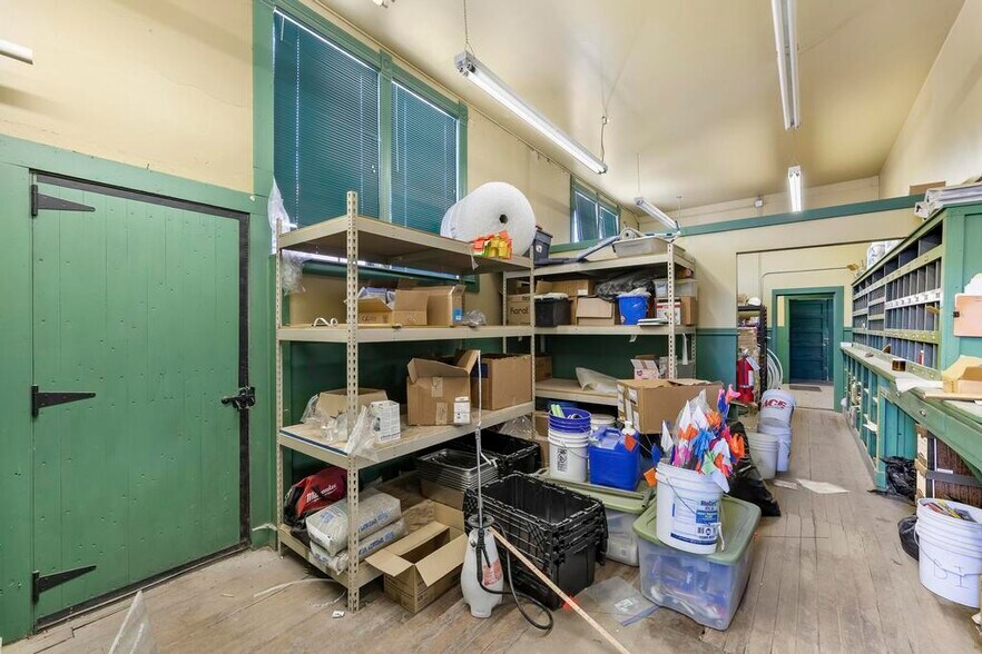 More Photos Of 244 Anaconda Rd, Butte Warehouse For Sale