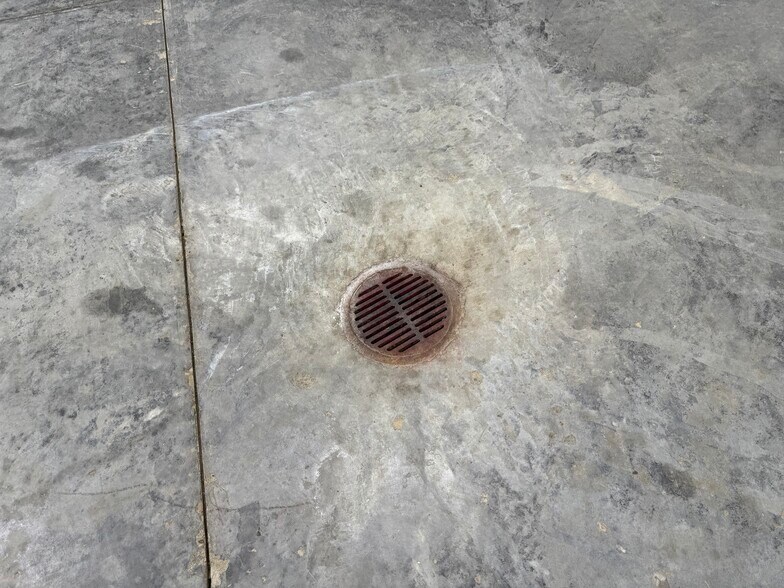 More Photos Of 200 Greenfield Dr, Tiffin Industrial For Sale