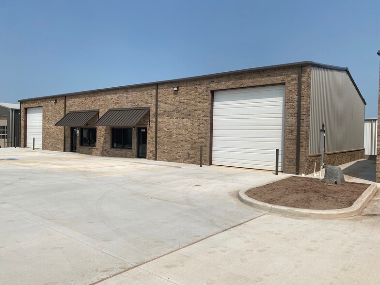 More Photos Of 7605 NW 79th Pl, Oklahoma City Industrial For Lease