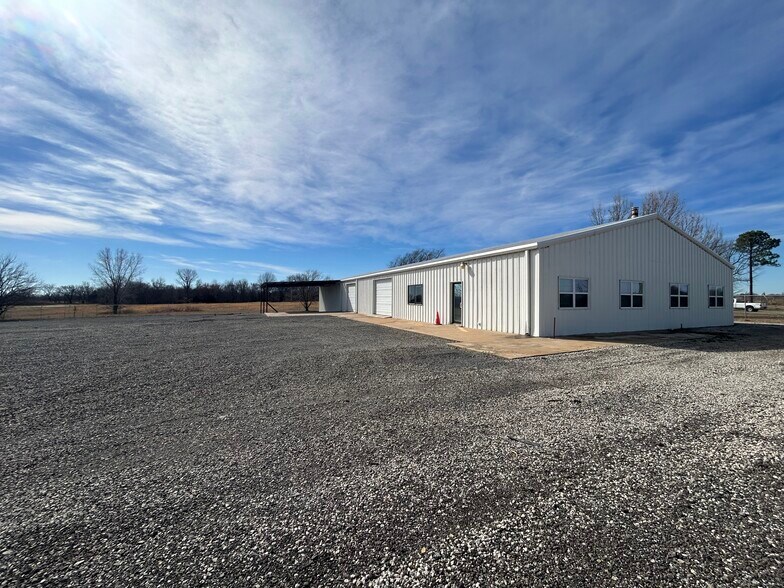 Primary Photo Of 3637 Oklahoma 51B, Porter Industrial For Lease
