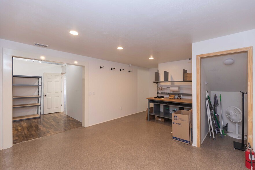 More Photos Of 5215 S Coulter, Suite 400, Amarillo Storefront For Lease