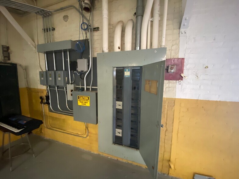 More Photos Of 480 Lalor St, Trenton Warehouse For Sale