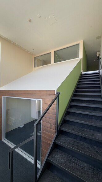 More Photos Of 311 Oak St, Oakland Apartments For Sale