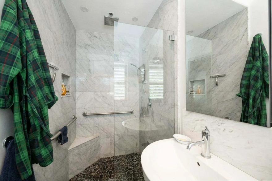 More Photos Of 1011 Truman Ave, Key West Apartments For Sale