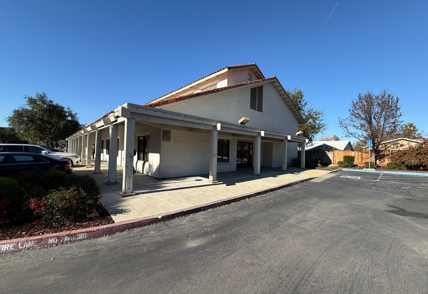 More Photos Of 2933 The Villages Pky, San Jose Bank For Lease