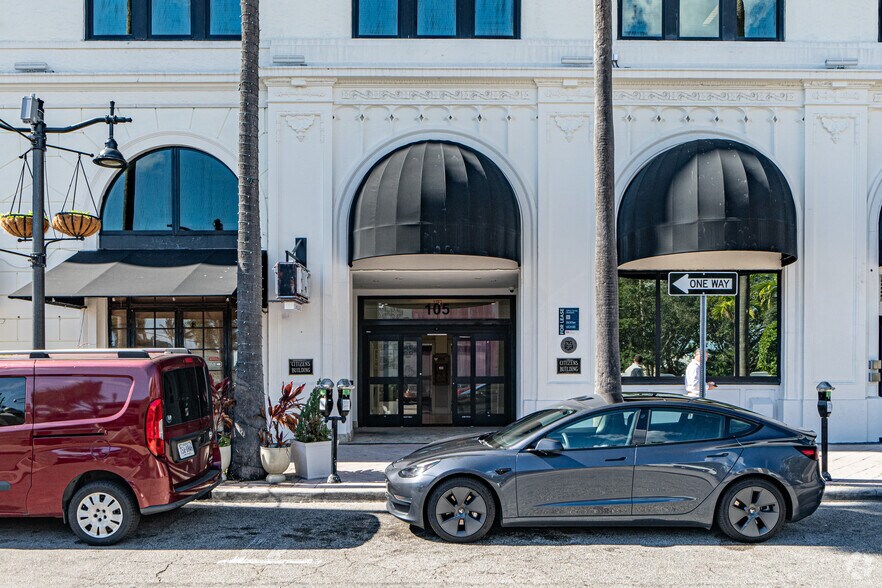 More Photos Of 200 Clematis St, West Palm Beach Office For Lease