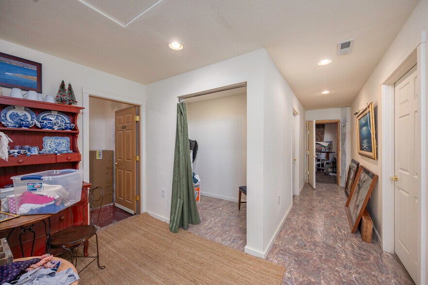 More Photos Of 315 Main Ave E, Soap Lake General Retail For Sale