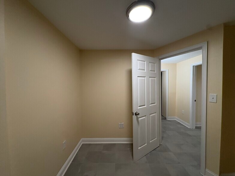 More Photos Of 7205 Livingston Rd, Oxon Hill Office Residential For Sale