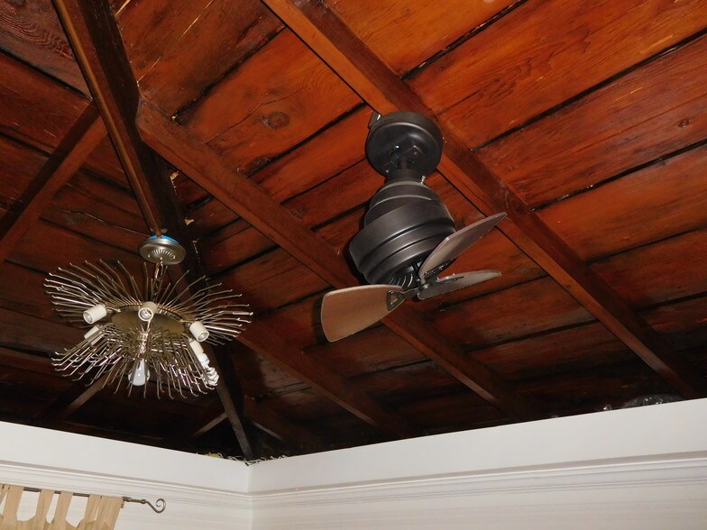 More Photos Of 2038 Grant Ave, Philadelphia Specialty For Sale