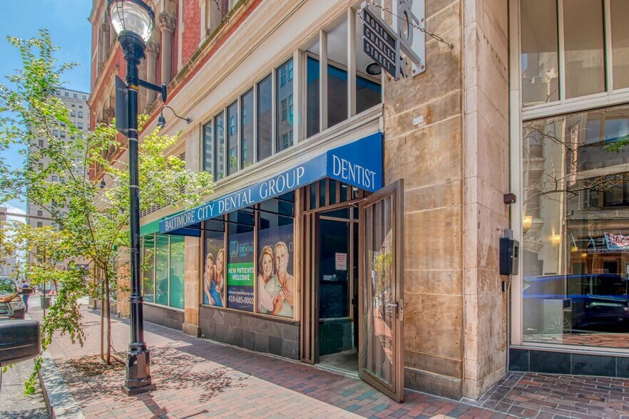 More Photos Of 300 N Charles St, Baltimore Apartments For Lease