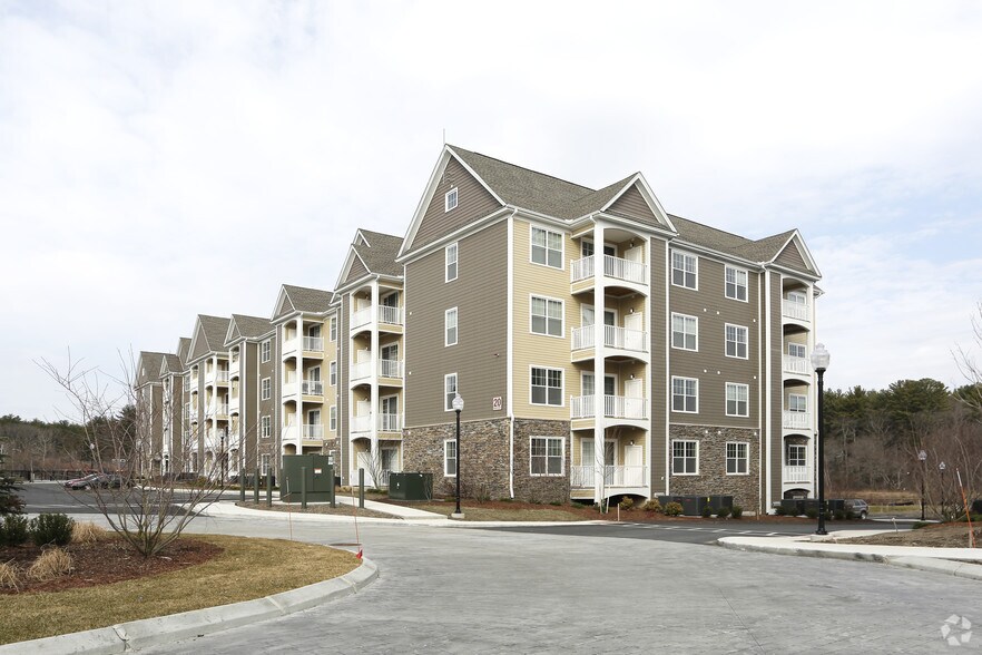 More Photos Of 4 Berry St, North Andover Apartments For Lease