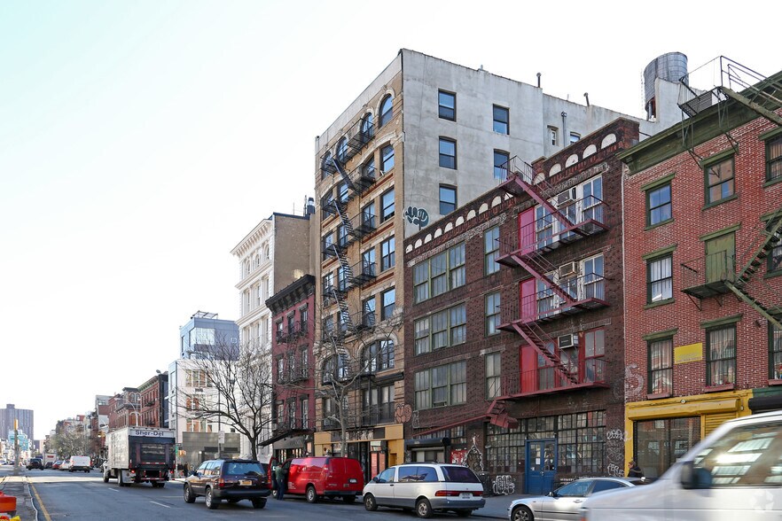 More Photos Of 334-336 Bowery, New York Apartments For Lease