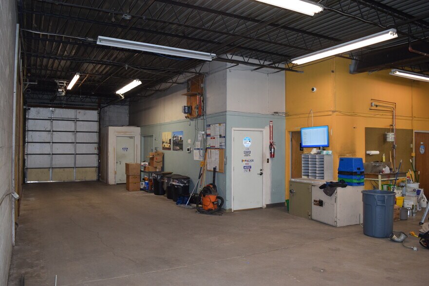 More Photos Of 375 Yuma St, Denver Warehouse For Sale