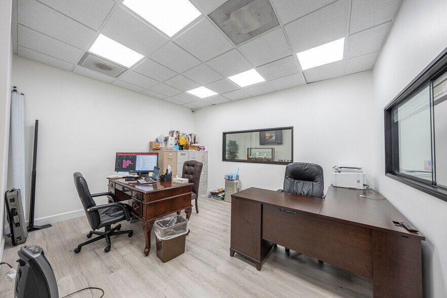 More Photos Of 910 N Amelia Ave, San Dimas Office For Lease