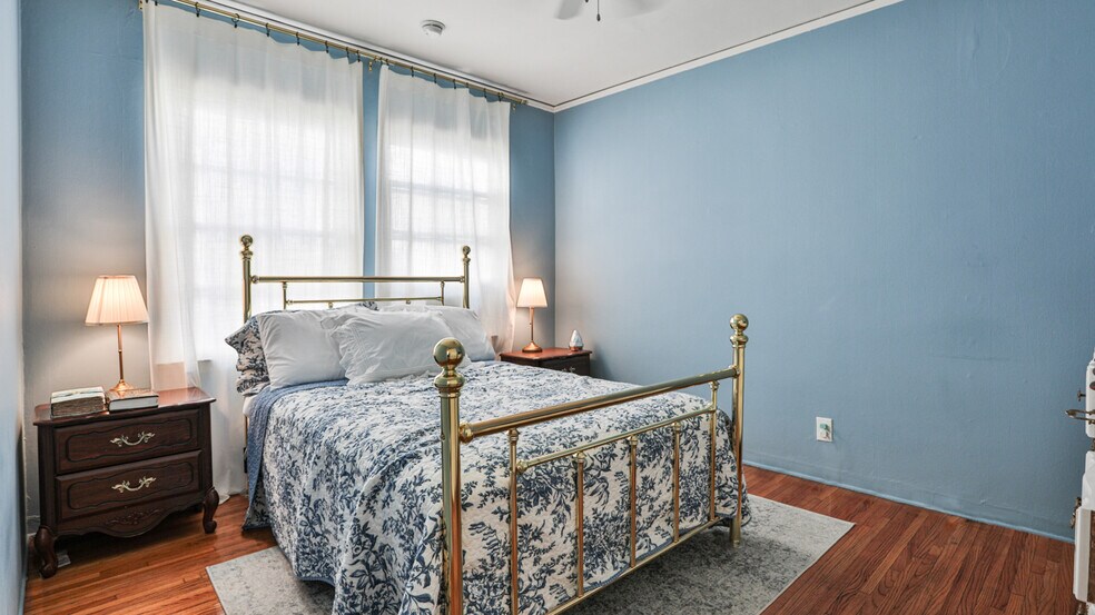 More Photos Of 610 N Spaulding Ave, Los Angeles Apartments For Sale