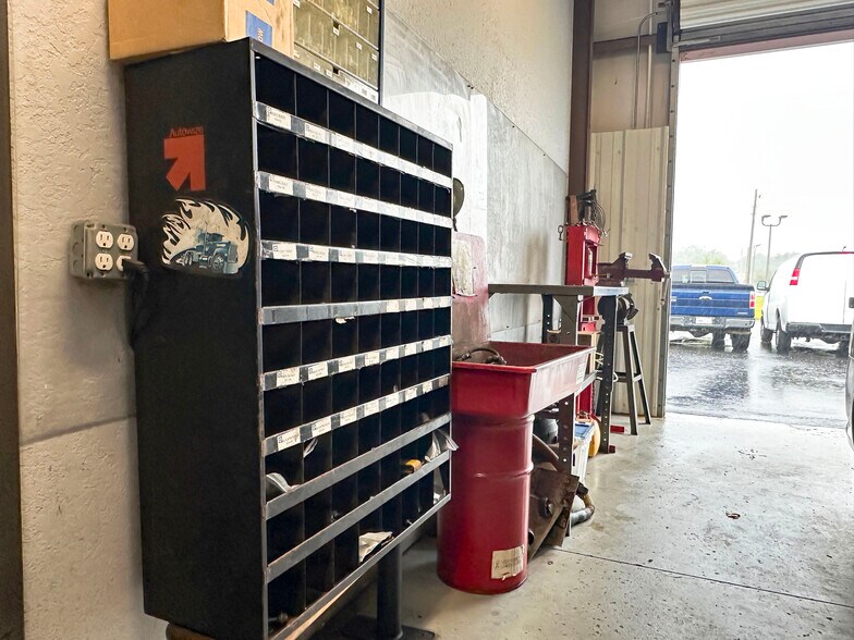 More Photos Of 875 N Cocoa Blvd, Cocoa Auto Dealership For Sale