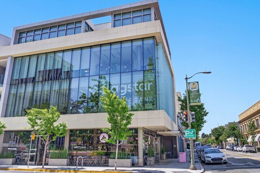 More Photos Of 640 Waverley St, Palo Alto Loft Creative Space For Sale