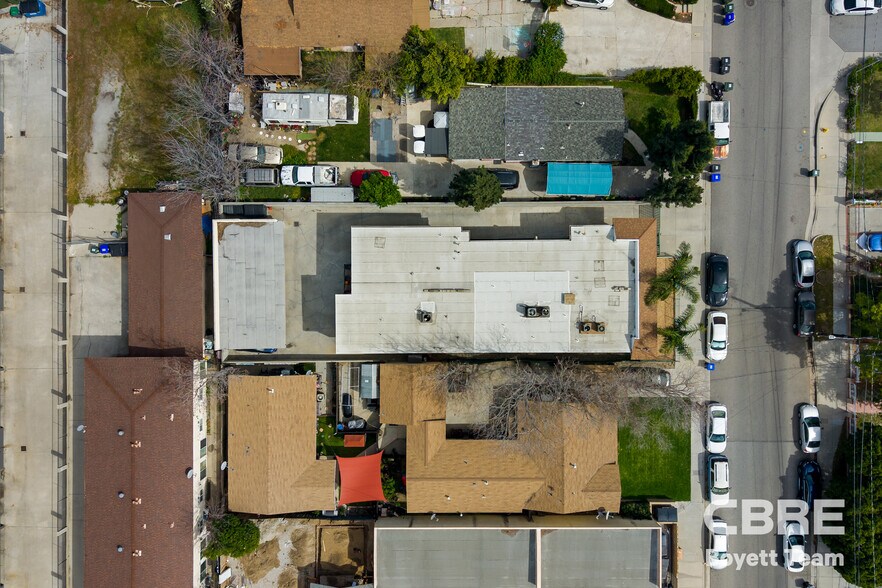 More Photos Of 22607 14th St, Newhall Apartments For Sale