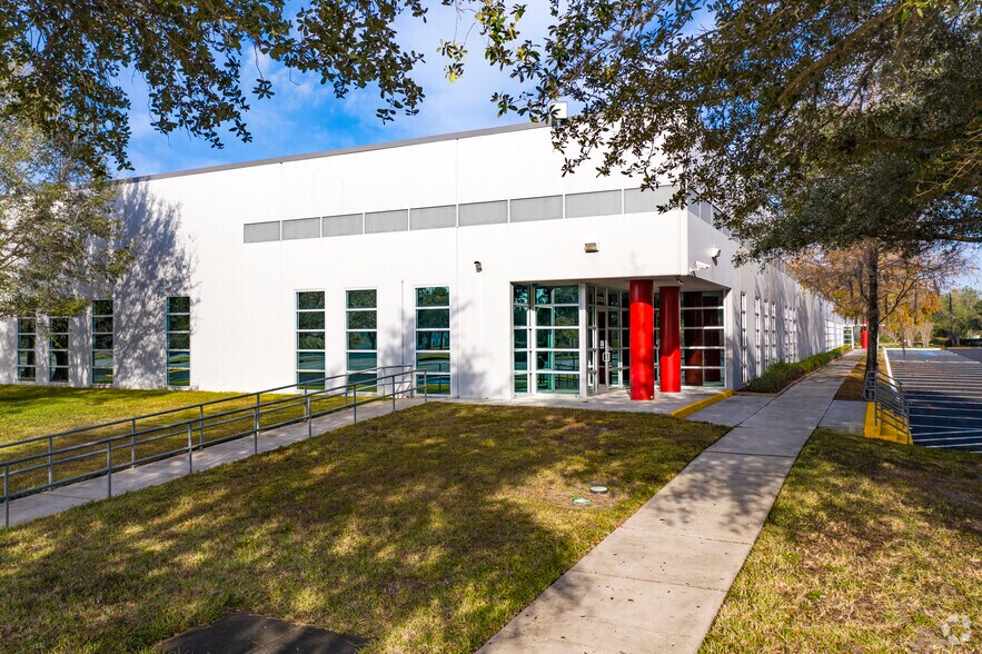 More Photos Of 13750 Reptron Blvd, Tampa Manufacturing For Lease