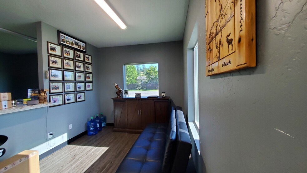 More Photos Of 15223 N Government Way, Hayden Warehouse For Sale