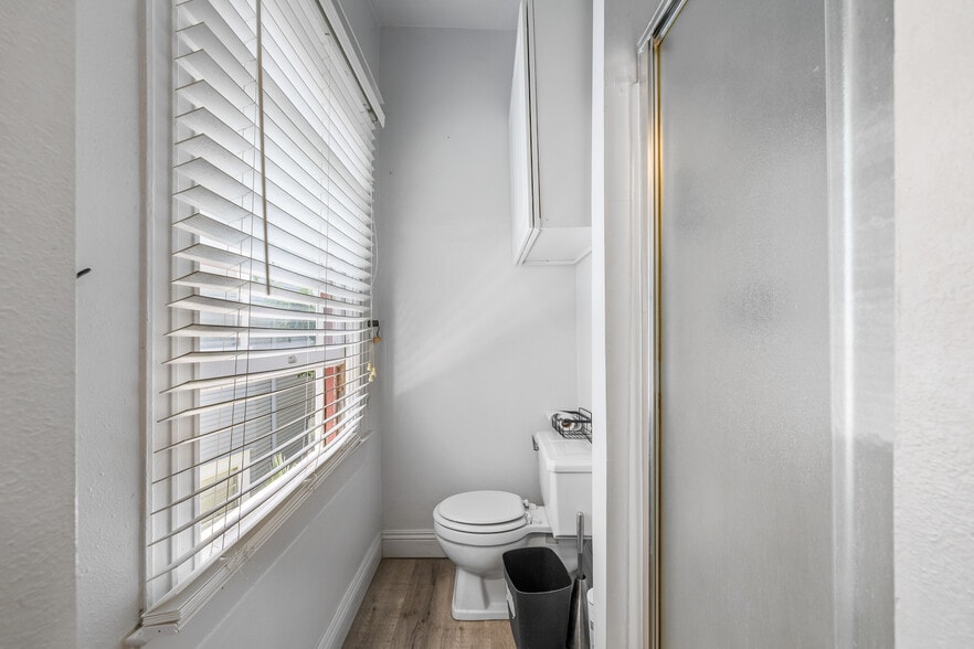 More Photos Of 1416 22nd St, Sacramento Apartments For Sale