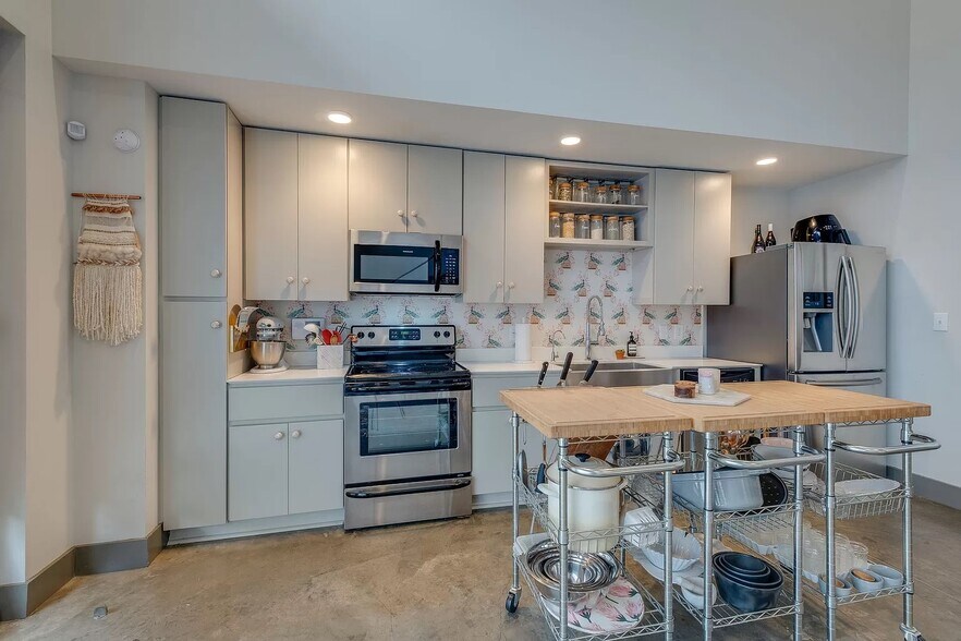 More Photos Of 1250 Martin St, Nashville Apartments For Lease