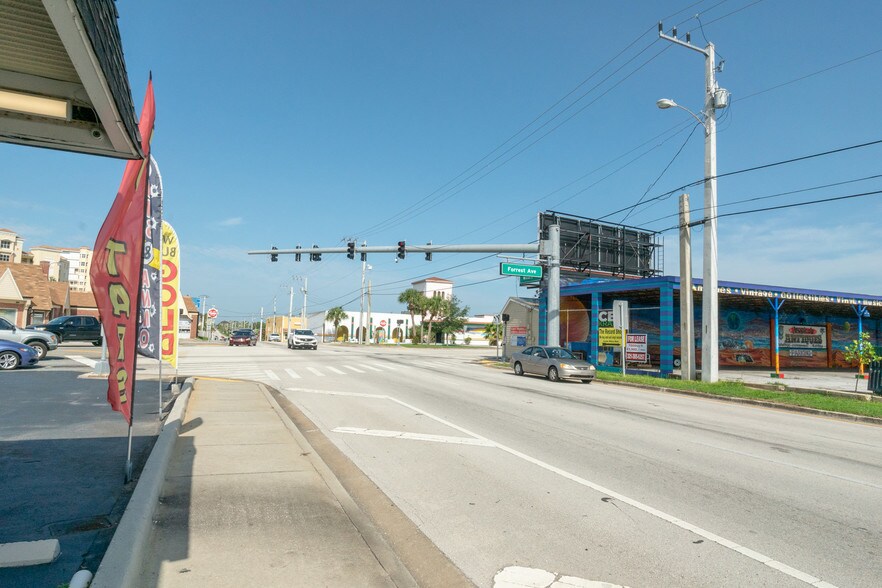 More Photos Of 117-137 Hughlett Ave, Cocoa General Retail For Sale